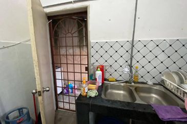 Desa Pinggiran Putra