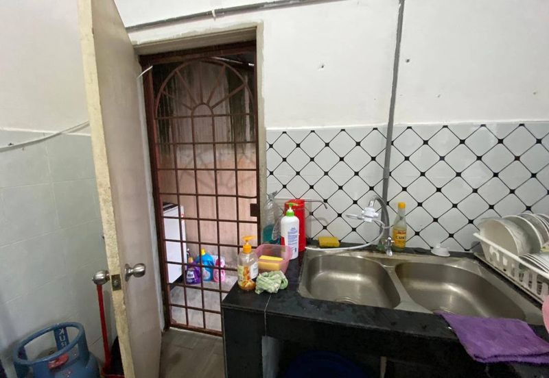 Desa Pinggiran Putra