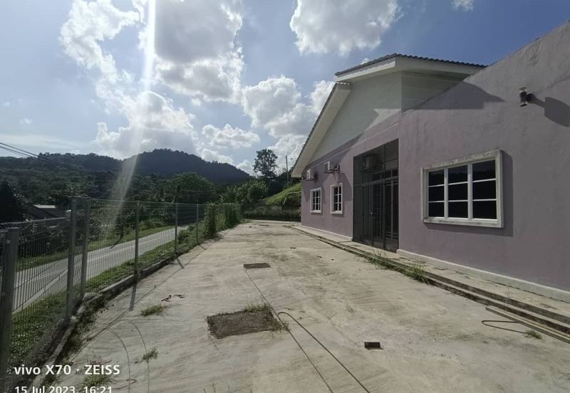 Kampung Baru Batu 14