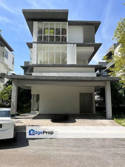 3 Storey Green Beverly Hills Sky Bungalow, Nilai Freehold 5000sqft, Negeri Sembilan, Nilai