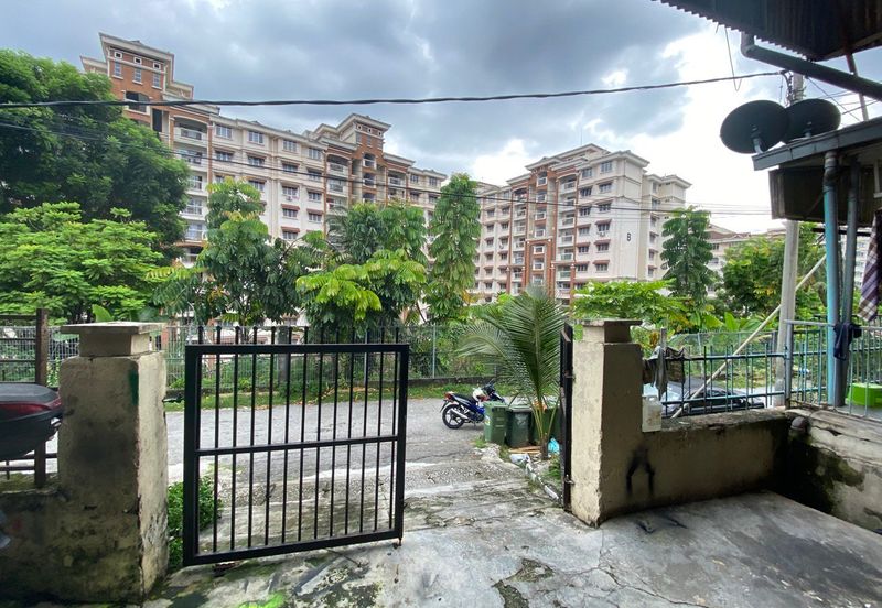 Lorong Keramat Hujung 1