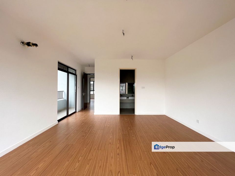 3 Storey Terrace End Lot The Mulia Residence,Cyberjaya 30x70 Freehold, Selangor, Cyberjaya