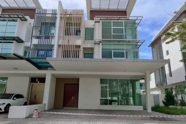 Jacaranda Garden Residence