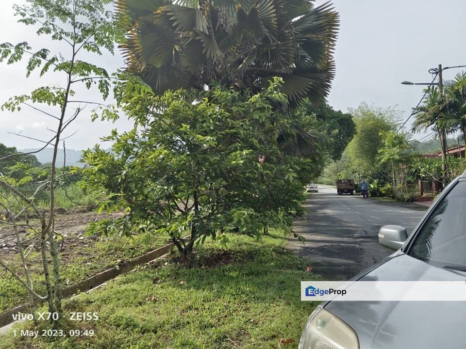 3 Acre Non Bumi Lot Next to Desa Kaloi Ulu Yam with Good Access, Selangor, Batang Kali