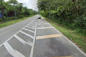 3.37 Acre Main Road Frontage Next to traffic Light Ulu Yam-Batang Kali