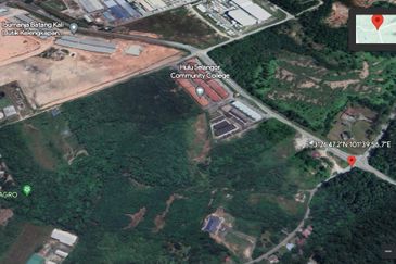 3.37 Acre Main Road Frontage Next to traffic Light Ulu Yam-Batang Kali