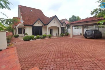 Desa Pinggiran Putra