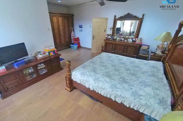 Desa Pinggiran Putra