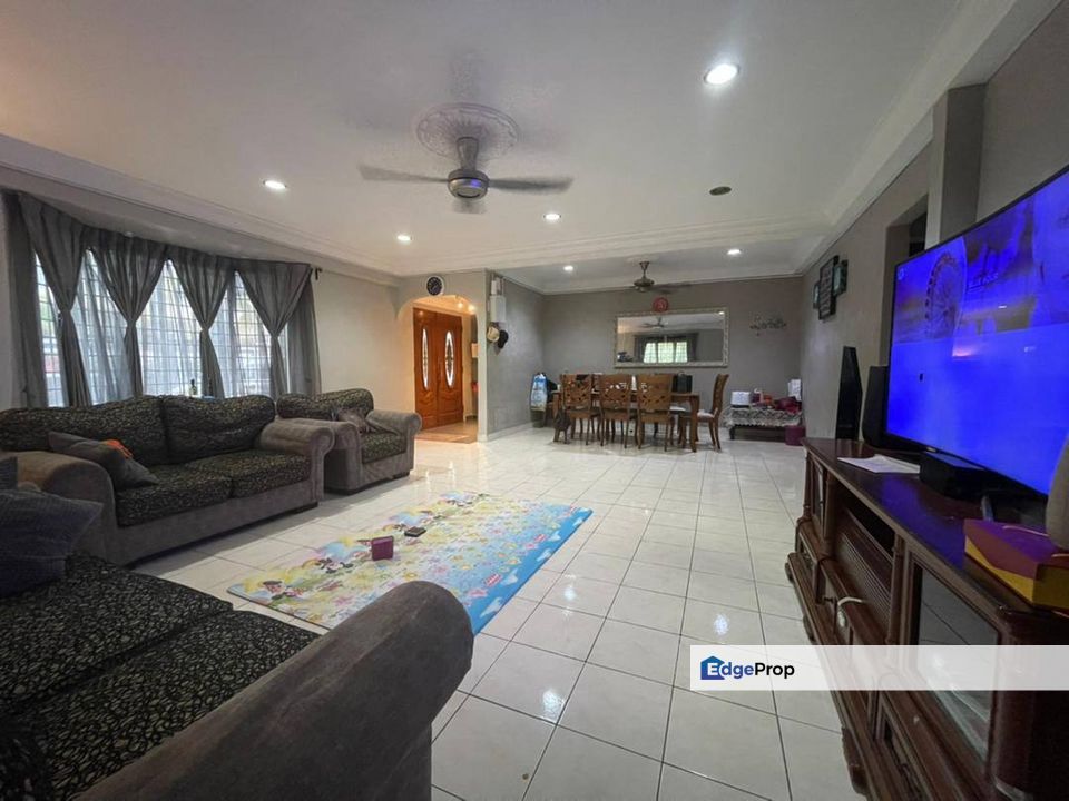 End Lot 2 storey Terrace Taman Sungai Besi Indah 26x70 Belakang MinesK, Selangor, Seri Kembangan