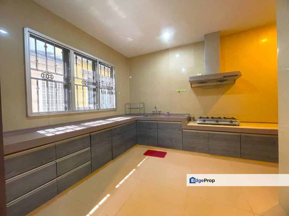 3 Storey House Taman Bullion Mewah Freehold Jalan Sentul 20x80 Gated, Kuala Lumpur, Batu 