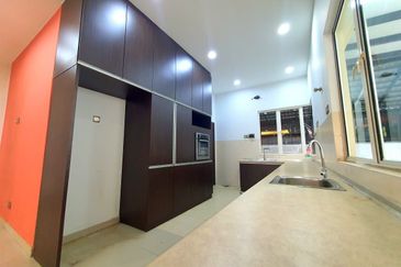 3 Storey Garden Bungalow 40x80 Kota Kemuning, Shah Alam Non Bumi Lot