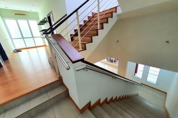 3 Storey Garden Bungalow 40x80 Kota Kemuning, Shah Alam Non Bumi Lot