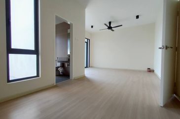 Crescent Park Townvilla