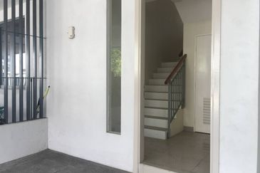 Crescent Park Townvilla