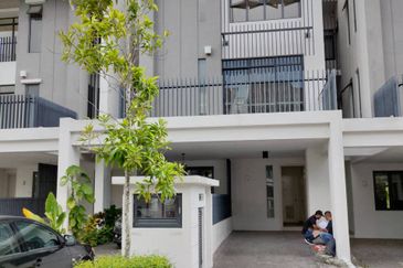 Crescent Park Townvilla