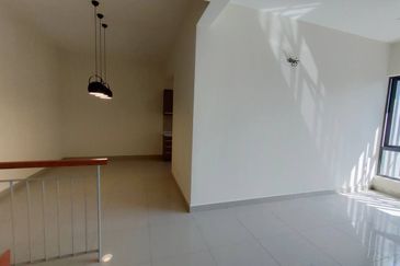 Crescent Park Townvilla