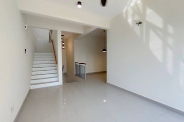 Crescent Park Townvilla