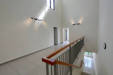 Crescent Park Townvilla