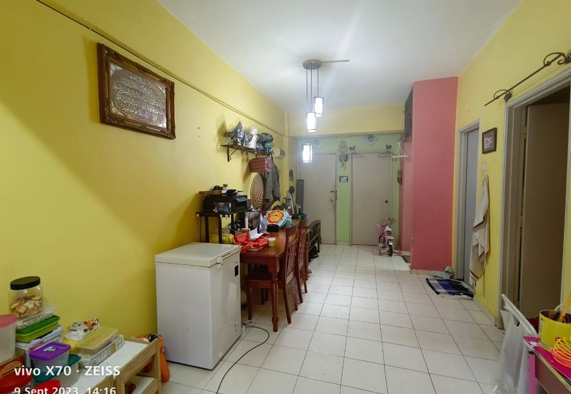 Pangsapuri Permata Merah (Red Ruby), Taman Universiti Indah