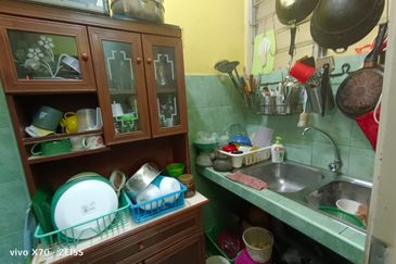 Pangsapuri Permata Merah (Red Ruby), Taman Universiti Indah