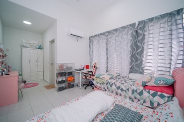 2 Storey Semi D Cluster Type A Bayu Suria Bandar Puncak Alam 30 x55