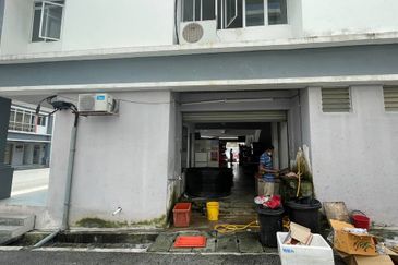 Salak Perdana Business Park