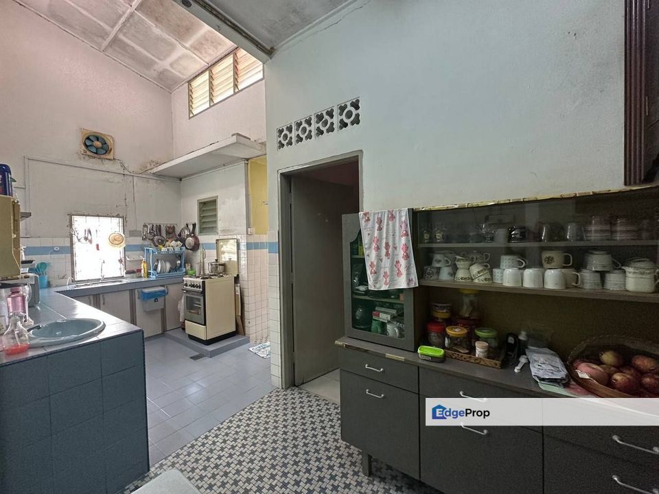 1 Storey Semi D End Lot Facing Open Jln Klang Lama 22x66 Freehold, Selangor, Petaling Jaya