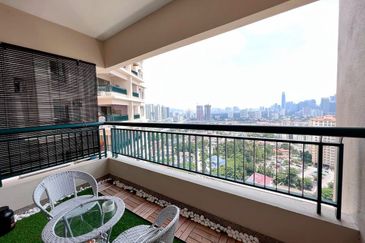 Seri Maya Condominium