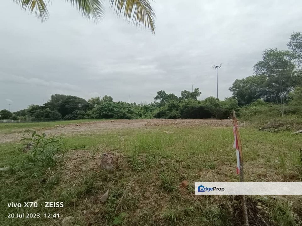 Bungalow Lot 9300 sqft at Jalan Platinum Seksyen 7 Shah Alam Non Bumi, Selangor, Shah Alam