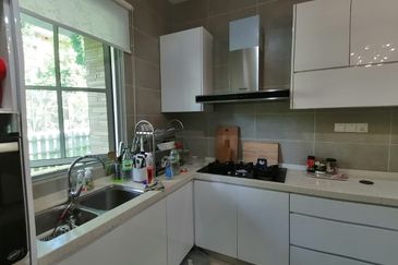 Charming Essex, Setia Eco Templer