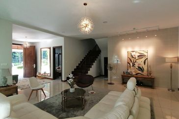 Charming Essex, Setia Eco Templer