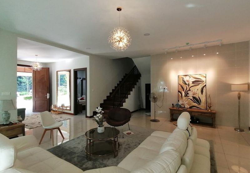 Charming Essex, Setia Eco Templer