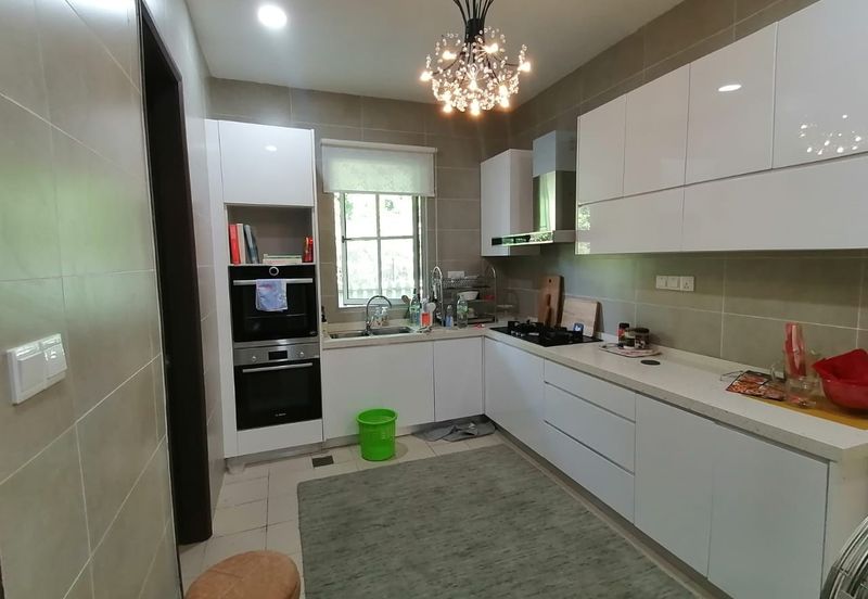 Charming Essex, Setia Eco Templer