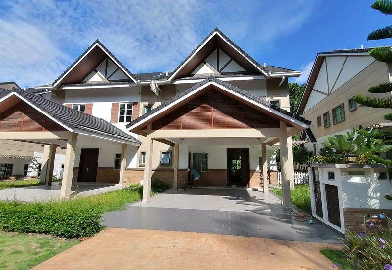 Charming Essex, Setia Eco Templer