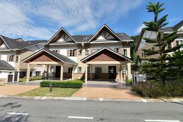 Charming Essex, Setia Eco Templer