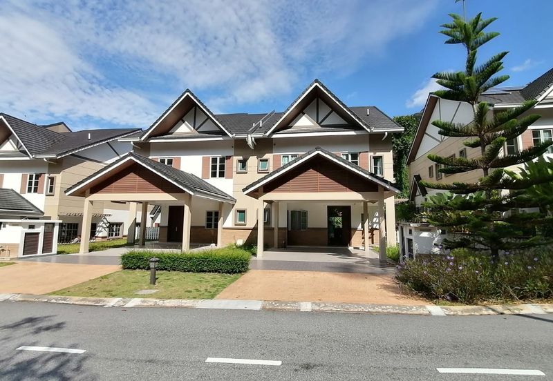 Charming Essex, Setia Eco Templer