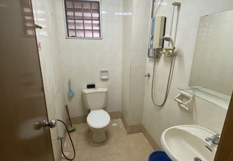 Bayu Tasik Condominium