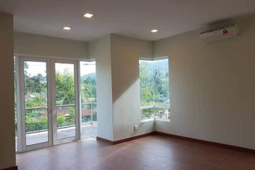 Jalan Kampung Melayu Sungai Buloh 