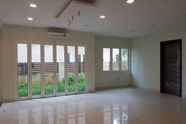 Jalan Kampung Melayu Sungai Buloh 