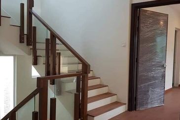 Jalan Kampung Melayu Sungai Buloh 