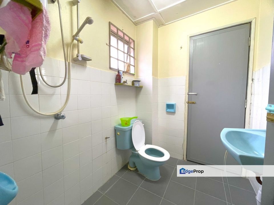 2 Storey Bukit Indah Ampang 22x75 Leasehold Fully Reno and Extent, Selangor, Ampang