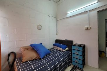 Jalan Tasik Tambahan 1