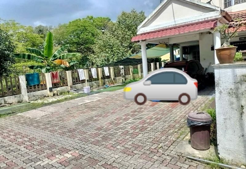 Double Storey Corner House for Sale at Bandar Sri Damansara