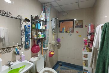 Royal Domain Sri Putramas II