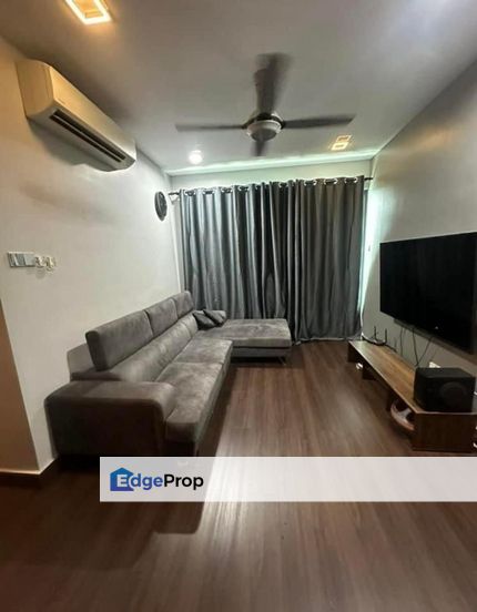 Kuala Lumpur Traders Square 940 sq ft with 4 room Freehold, Kuala Lumpur, Gombak