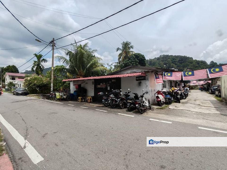 Non Bumi Residential Land Dengan 13 rumah sewa  di Kg Klang Gate , Taman Melawati, Selangor, Taman Melawati