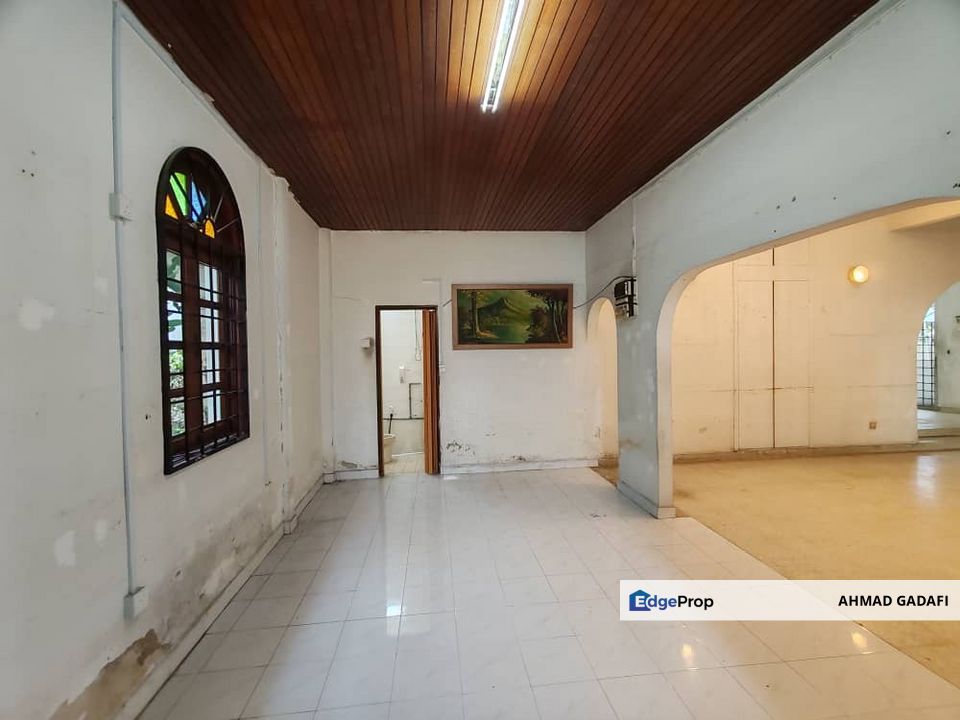 Huge 4950sqft BUNGALOW TWO STOREY JALAN SRI SETIA ,GOMBAK SETIA , Selangor, Gombak