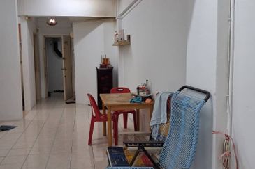 Pangsapuri Permata Merah (Red Ruby), Taman Universiti Indah