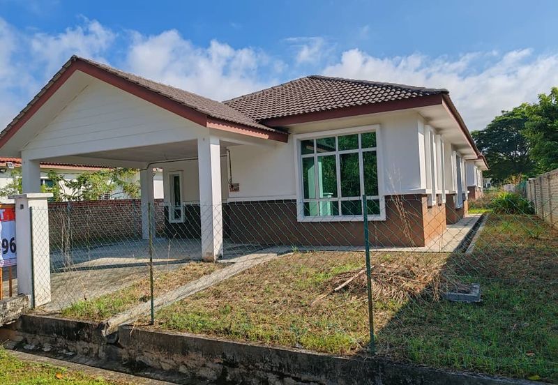 Albury at Mahkota Hills