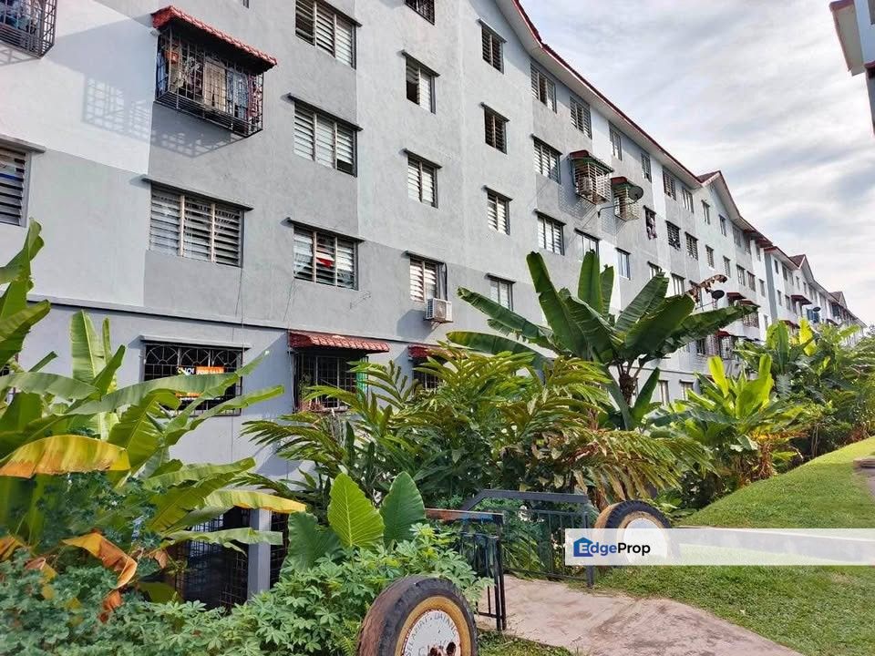 Level 1 Apartment Teratai Bukit Beruntung Near SK Taman Bunga Raya 2 Block H, Selangor, Rawang